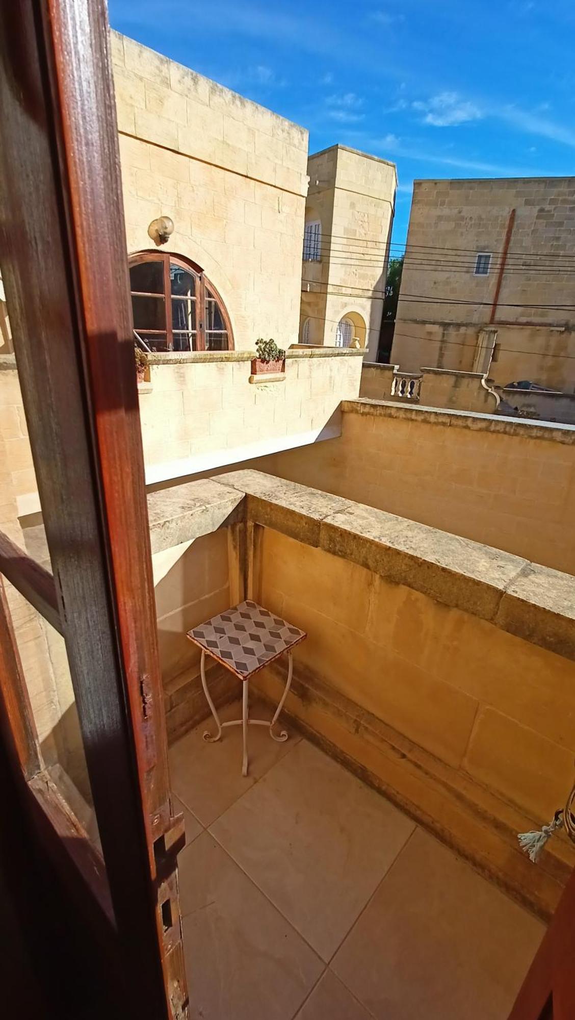 Arthome - Guest Rooms Għarb المظهر الخارجي الصورة