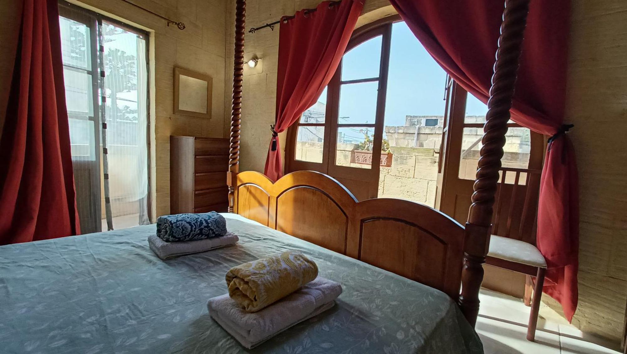 Arthome - Guest Rooms Għarb المظهر الخارجي الصورة